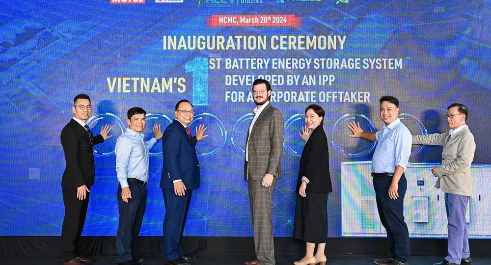 POWEROAD Engages in Inauguration Of Vietnams First BESS At MOTUL VILUBEs Rooftop Solar PV Pioneering Sustainable Energy Solutions